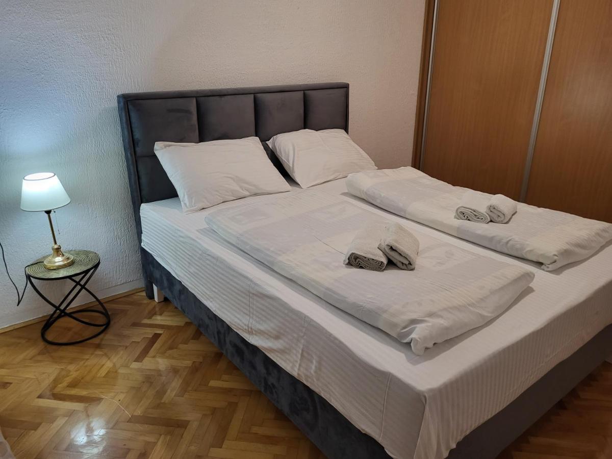 Apartman Andjela 티바트 외부 사진