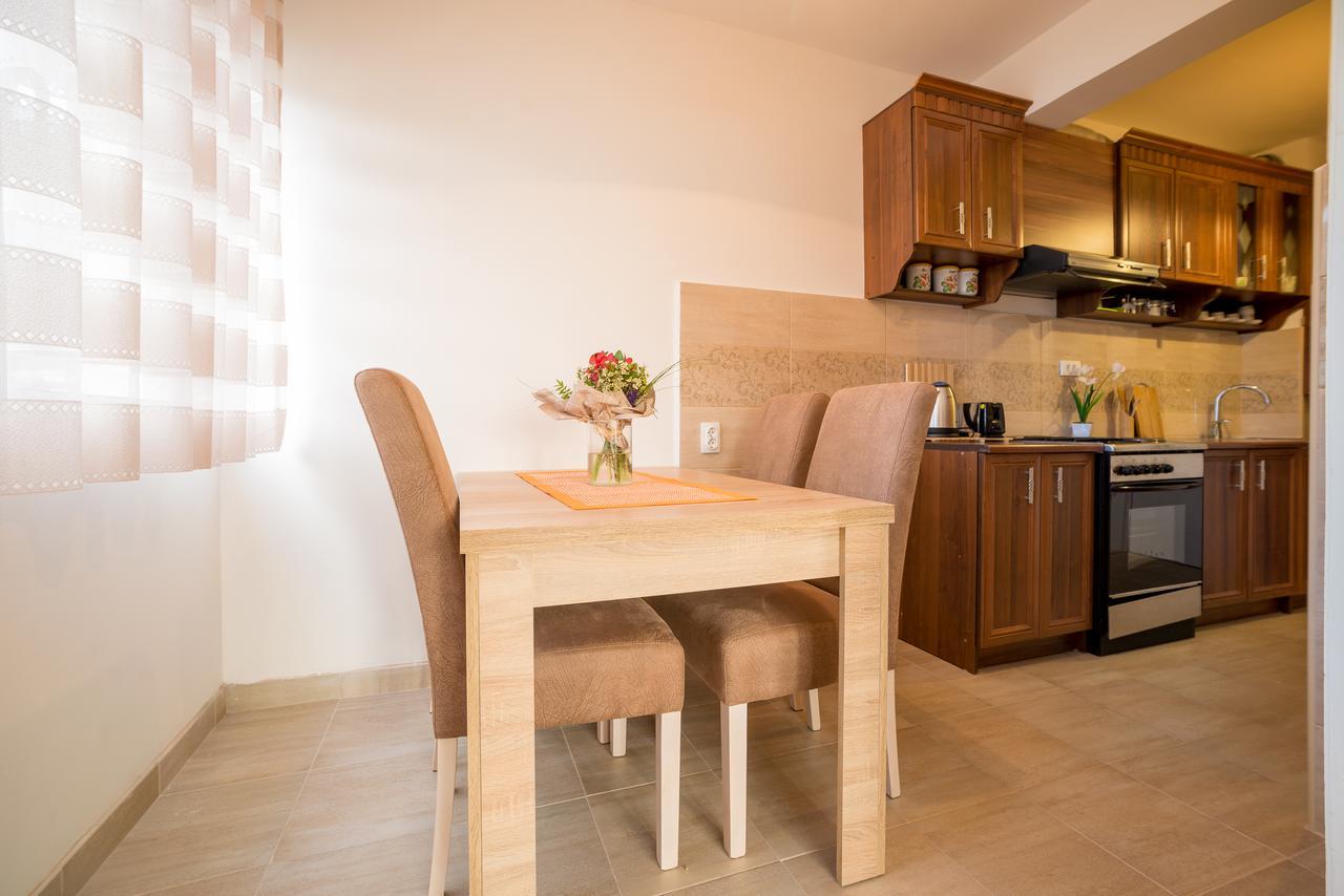 Apartman Andjela 티바트 외부 사진